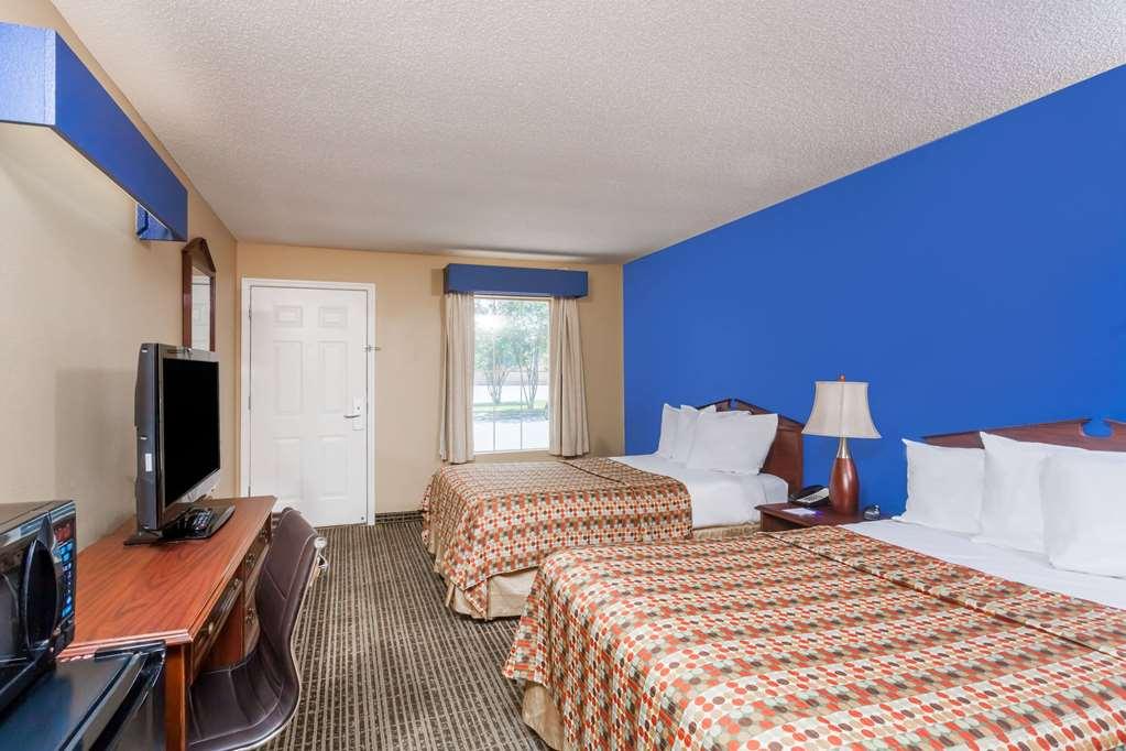 Baymont By Wyndham Florence/Muscle Shoals Room photo