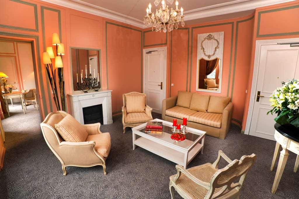 Pavillon Henri IV Hotel Saint-Germain-en-Laye Room photo