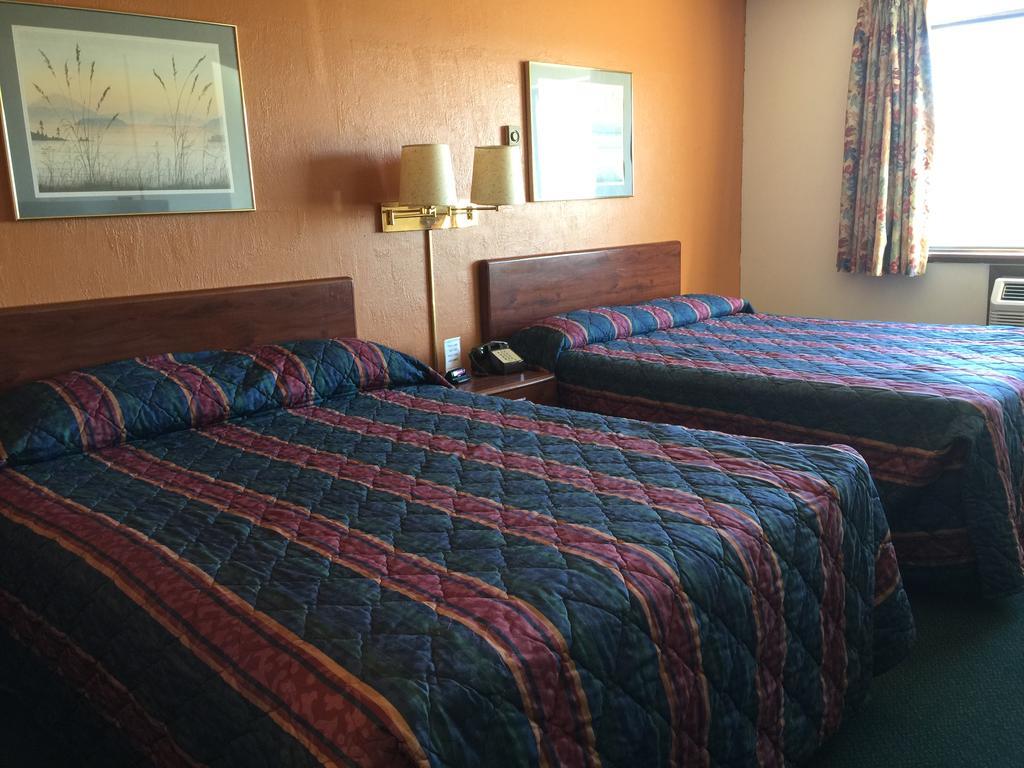 7 Star Motel Marshfield Room photo