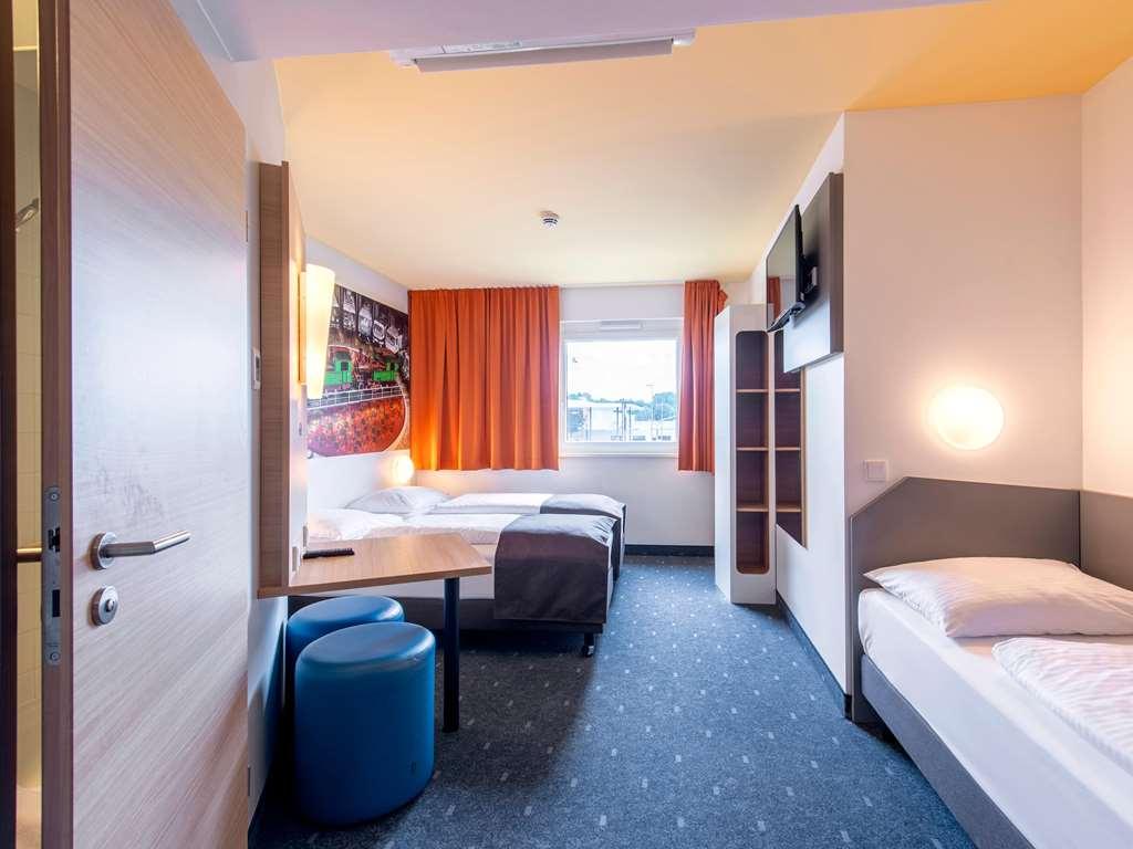 B&B Hotel Augsburg-Sud Room photo
