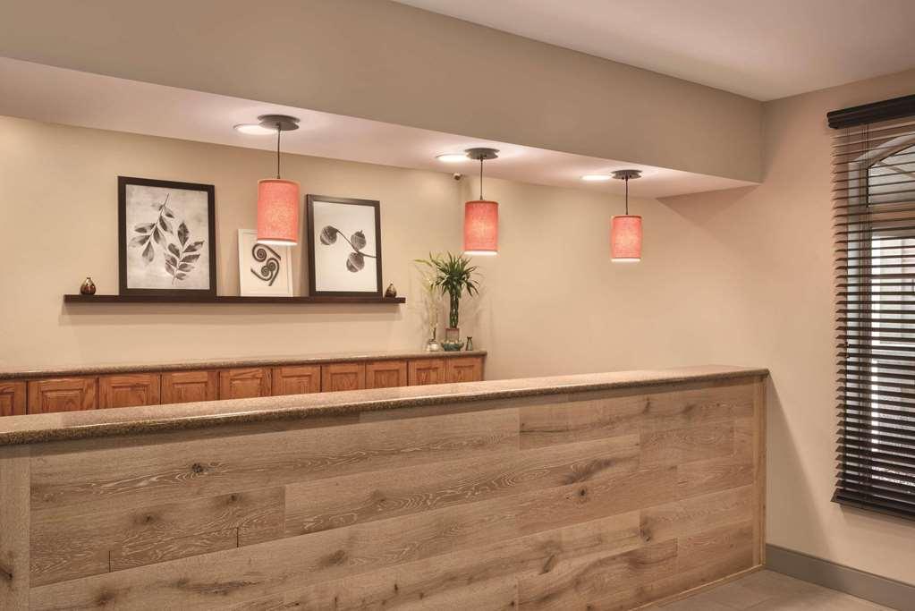 Country Inn & Suites By Radisson, Valparaiso, In Interior photo