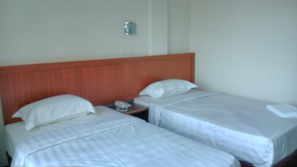 101 Hotel Miri Room photo