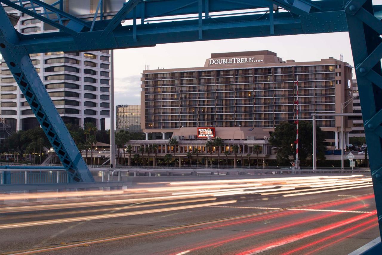 Doubletree By Hilton Jacksonville Riverfront, Fl Exterior photo