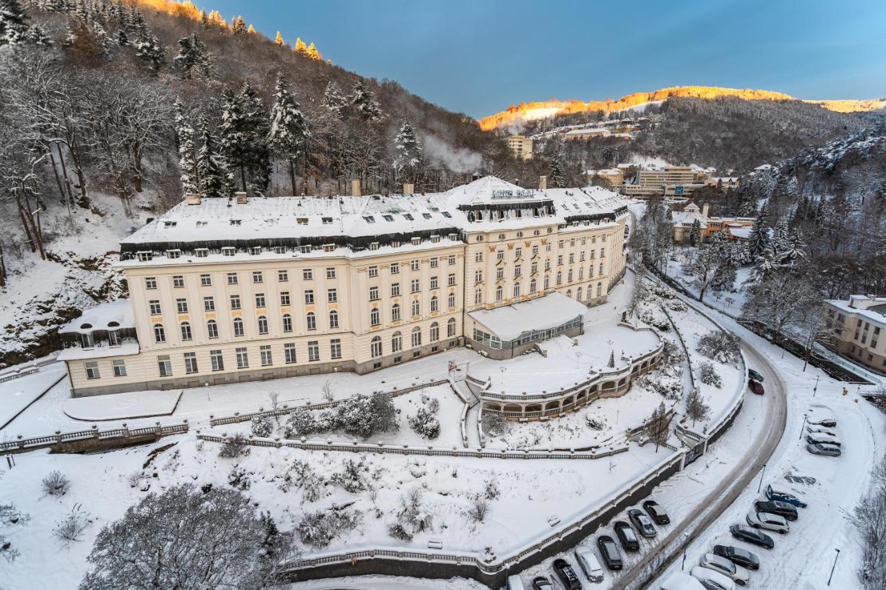 Hotel Radium Palace Jachymov Exterior photo