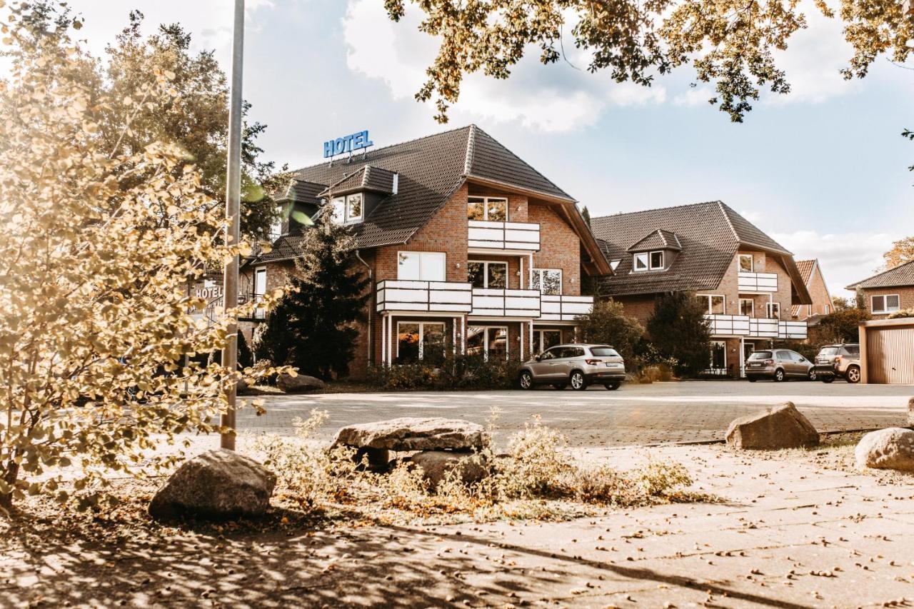 Akzent Hotel Zur Grunen Eiche Bispingen Exterior photo