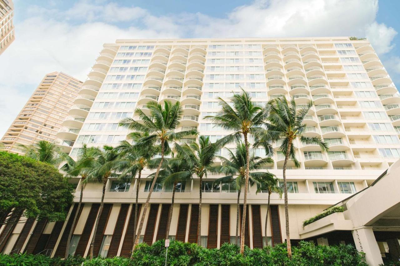 Hilton Vacation Club The Modern Honolulu Hotel Exterior photo