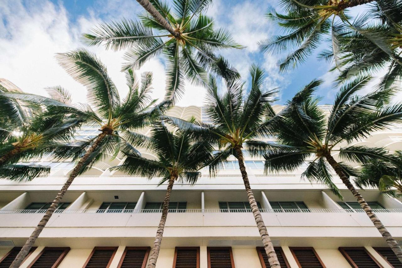 Hilton Vacation Club The Modern Honolulu Hotel Exterior photo