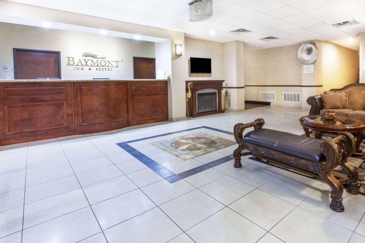 Baymont By Wyndham Tyler Hotel Exterior photo