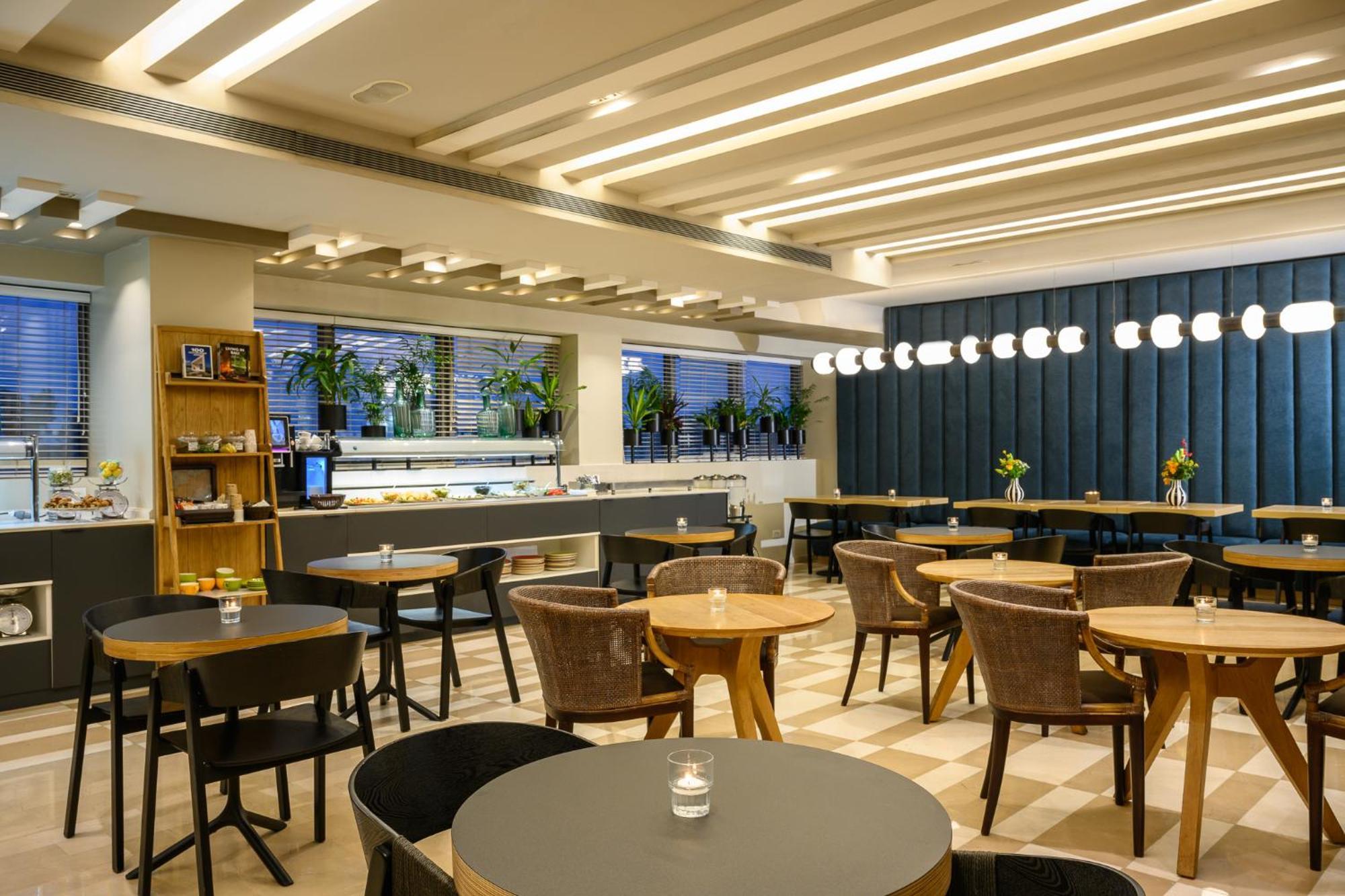 Sadot Hotel Ben Gurion Airport - An Atlas Boutique Hotel Beer Yaakov Exterior photo