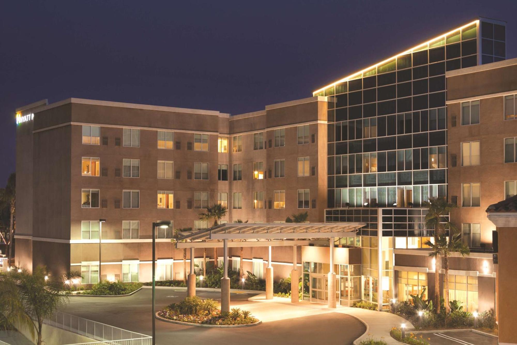 Hyatt Place At Anaheim Resort / Convention Center Exterior photo