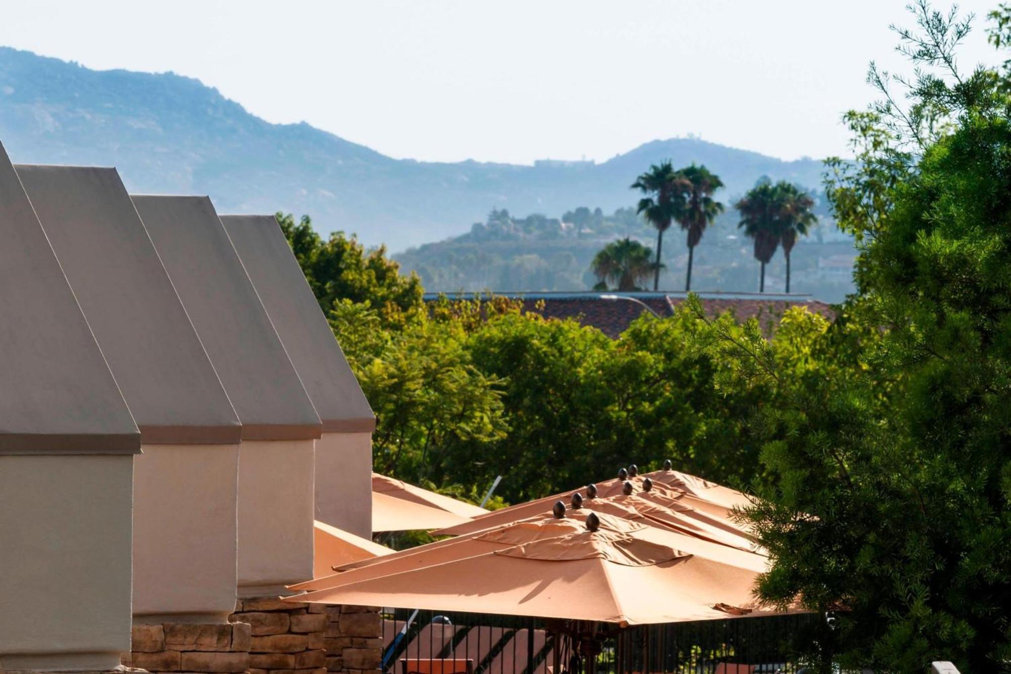 Courtyard By Marriott San Diego Rancho Bernardo Exterior photo