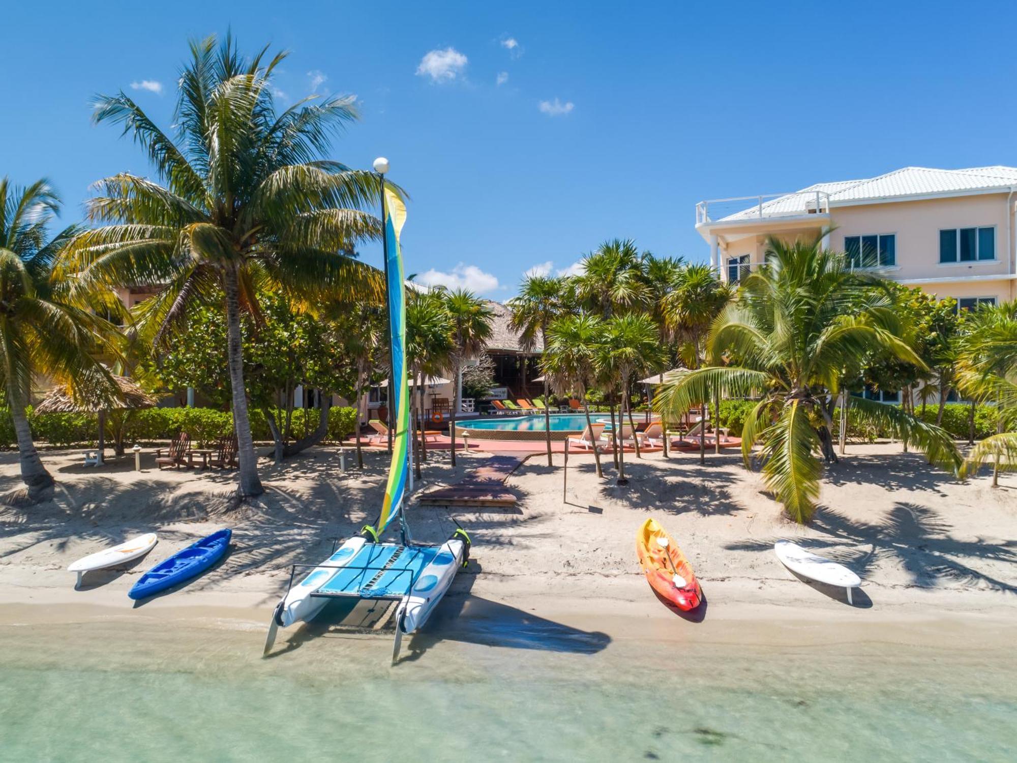 Laru Beya All Inclusive Resort Placencia Exterior photo