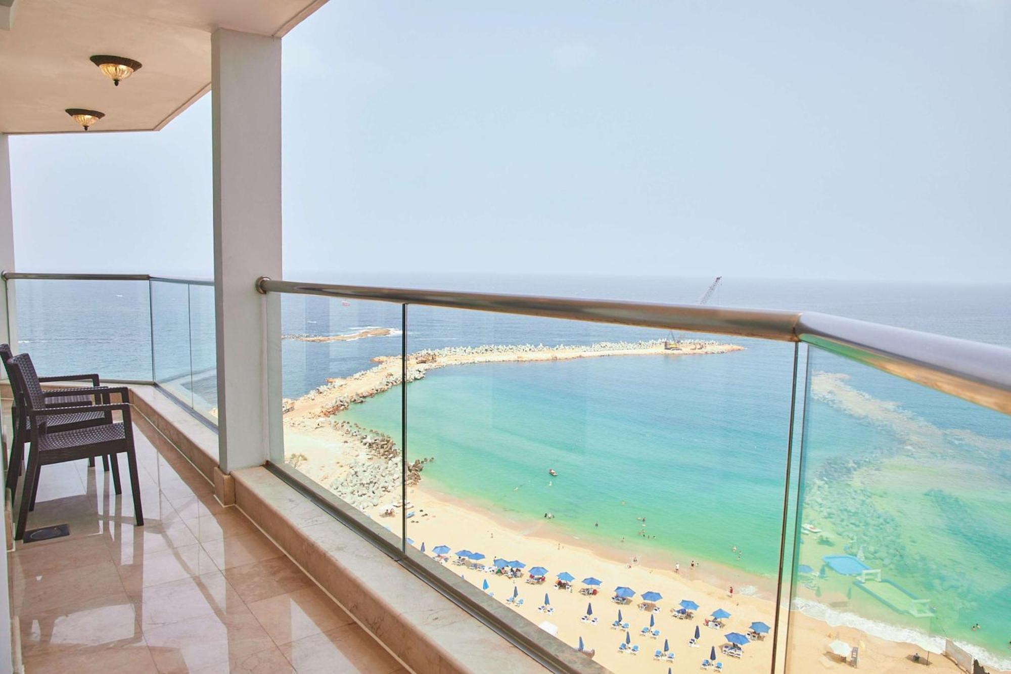 Hilton Alexandria Corniche Hotel Exterior photo
