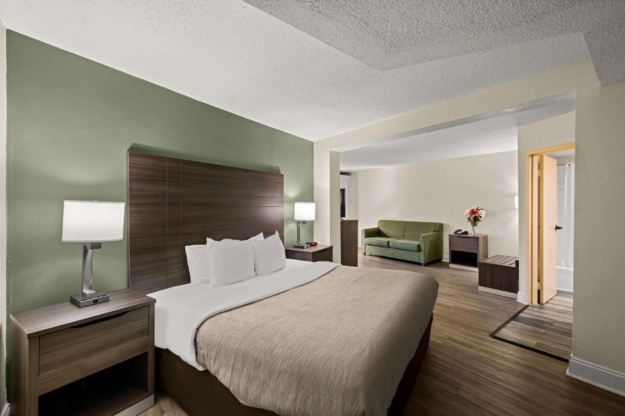 Quality Inn & Suites North Little Rock Exterior photo