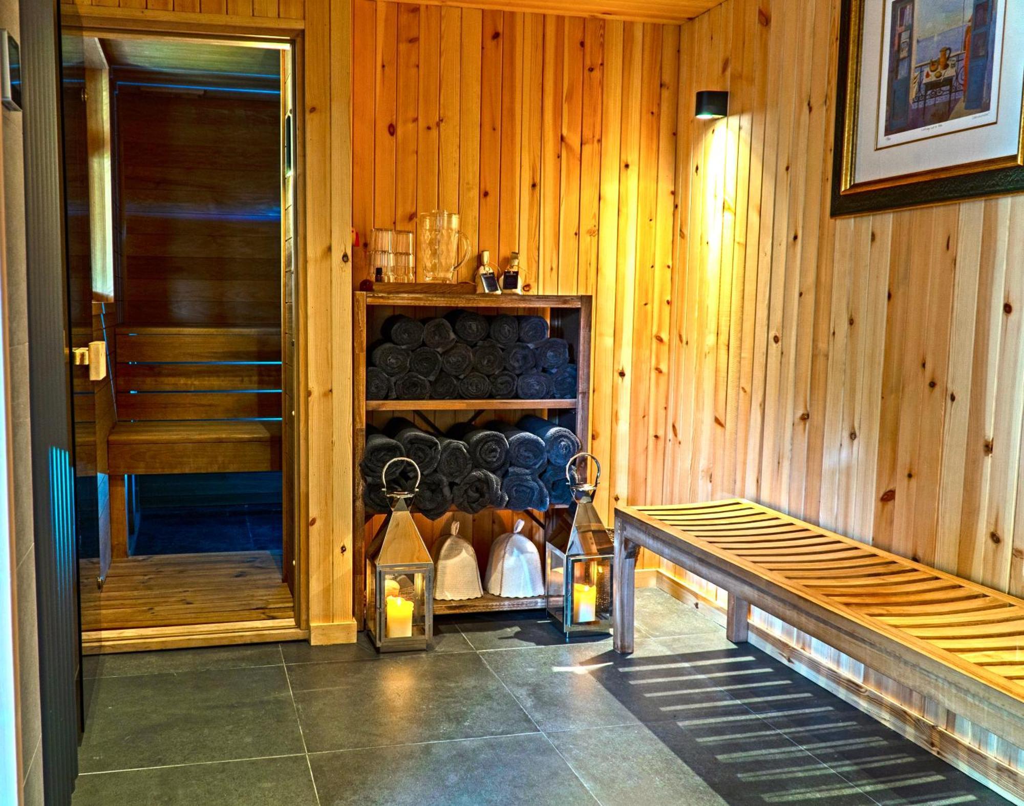 Strathlachlan Lodge, Luxury Country House With Hot Tub & Sauna Strachur Exterior photo