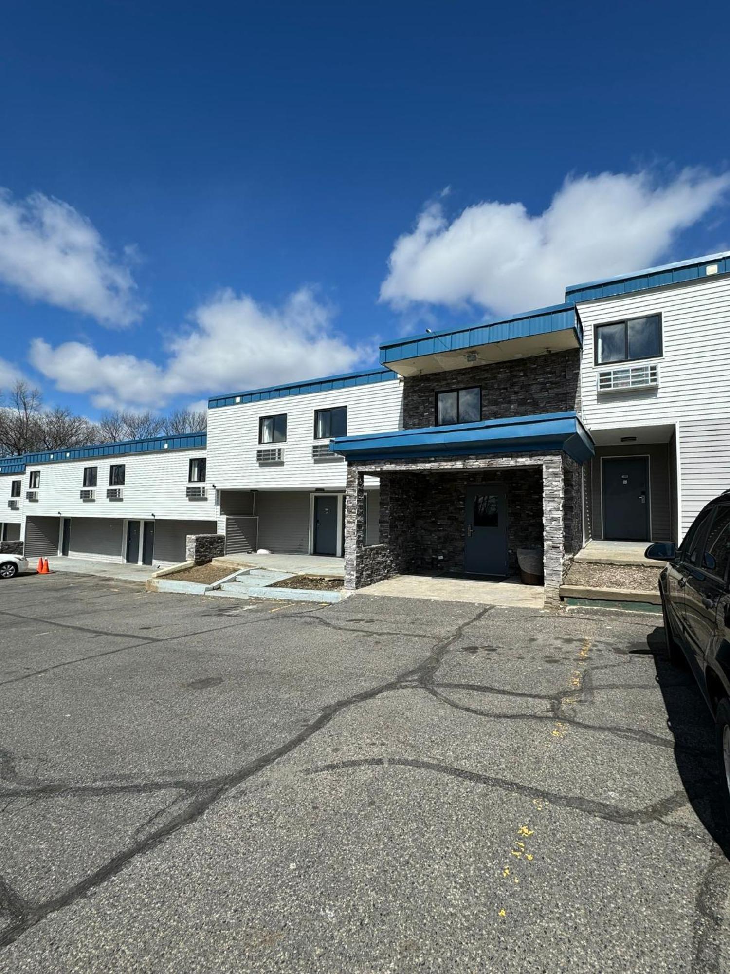 Rodeway Inn Moosic - Scranton Exterior photo