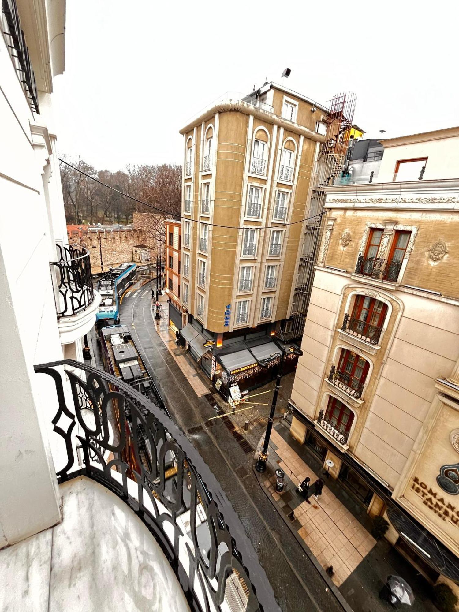 Hotel Black Tulip Istanbul Exterior photo