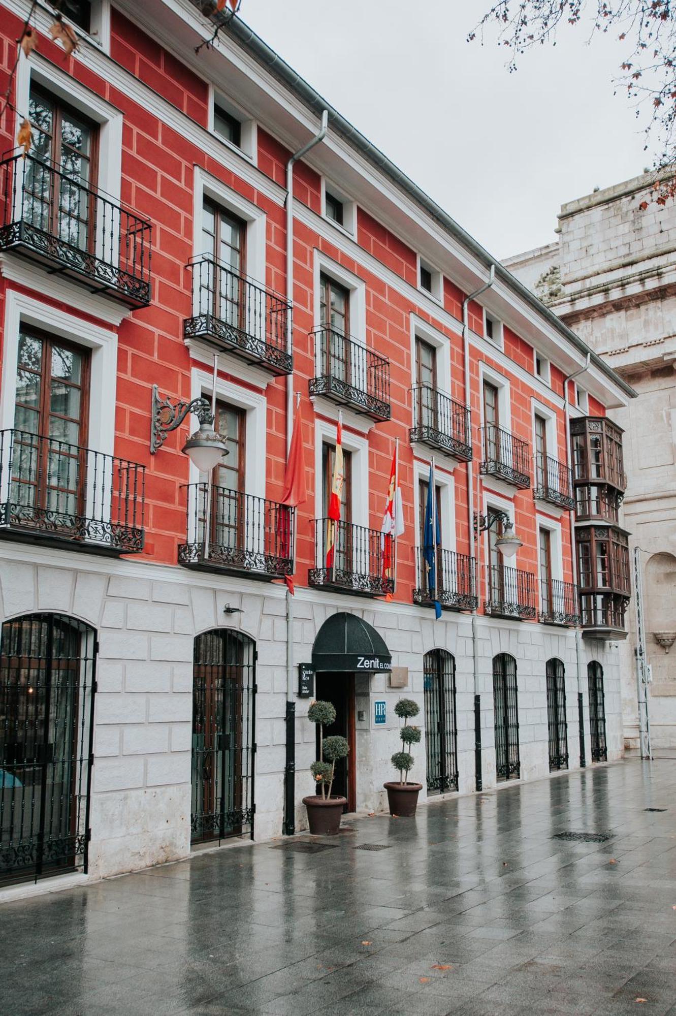 Zenit El Coloquio Hotel Valladolid Exterior photo