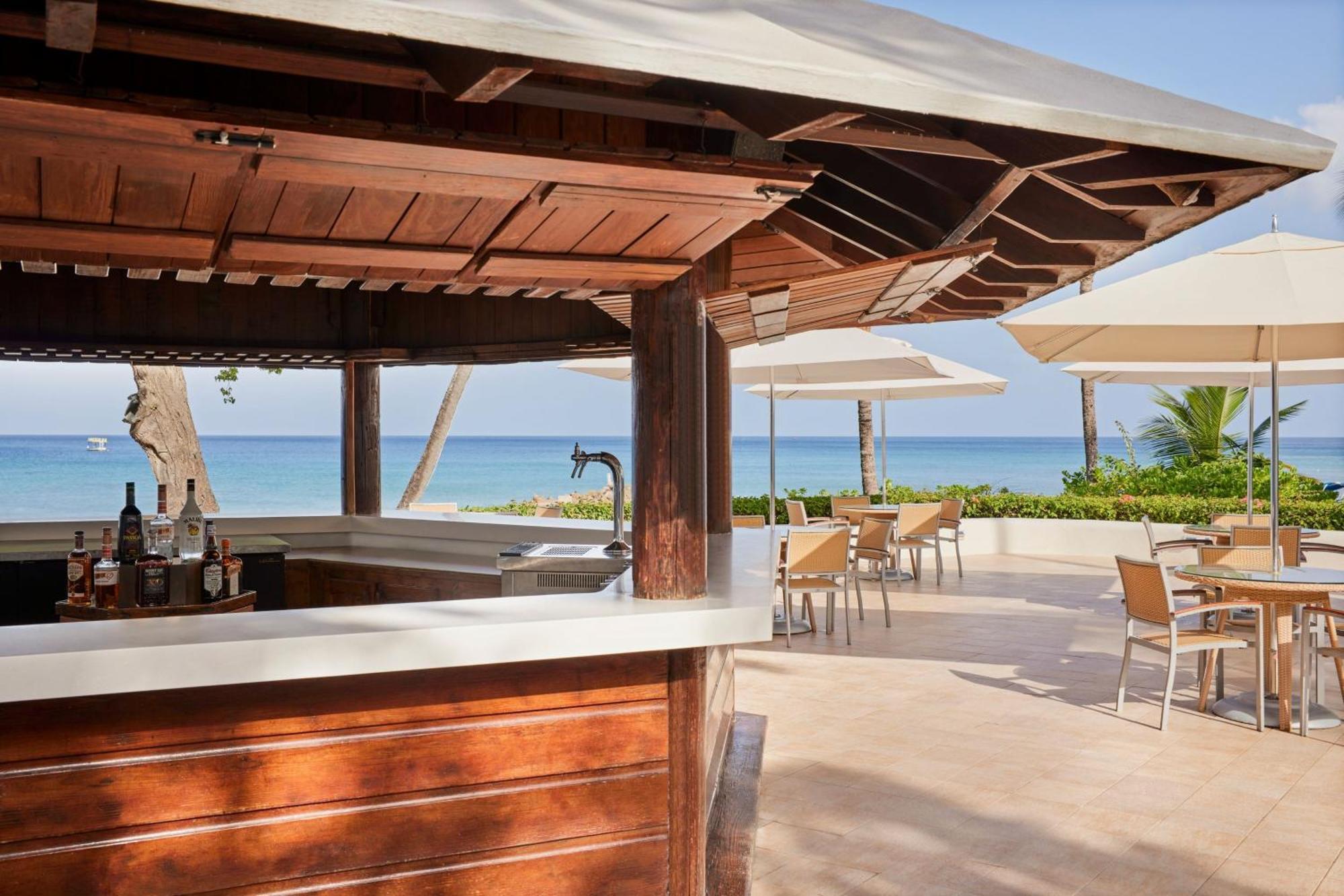 Crystal Cove By Elegant Hotels - All-Inclusive Saint James Exterior photo