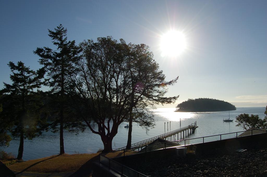 Mayne Island Resort Bennett Bay Room photo