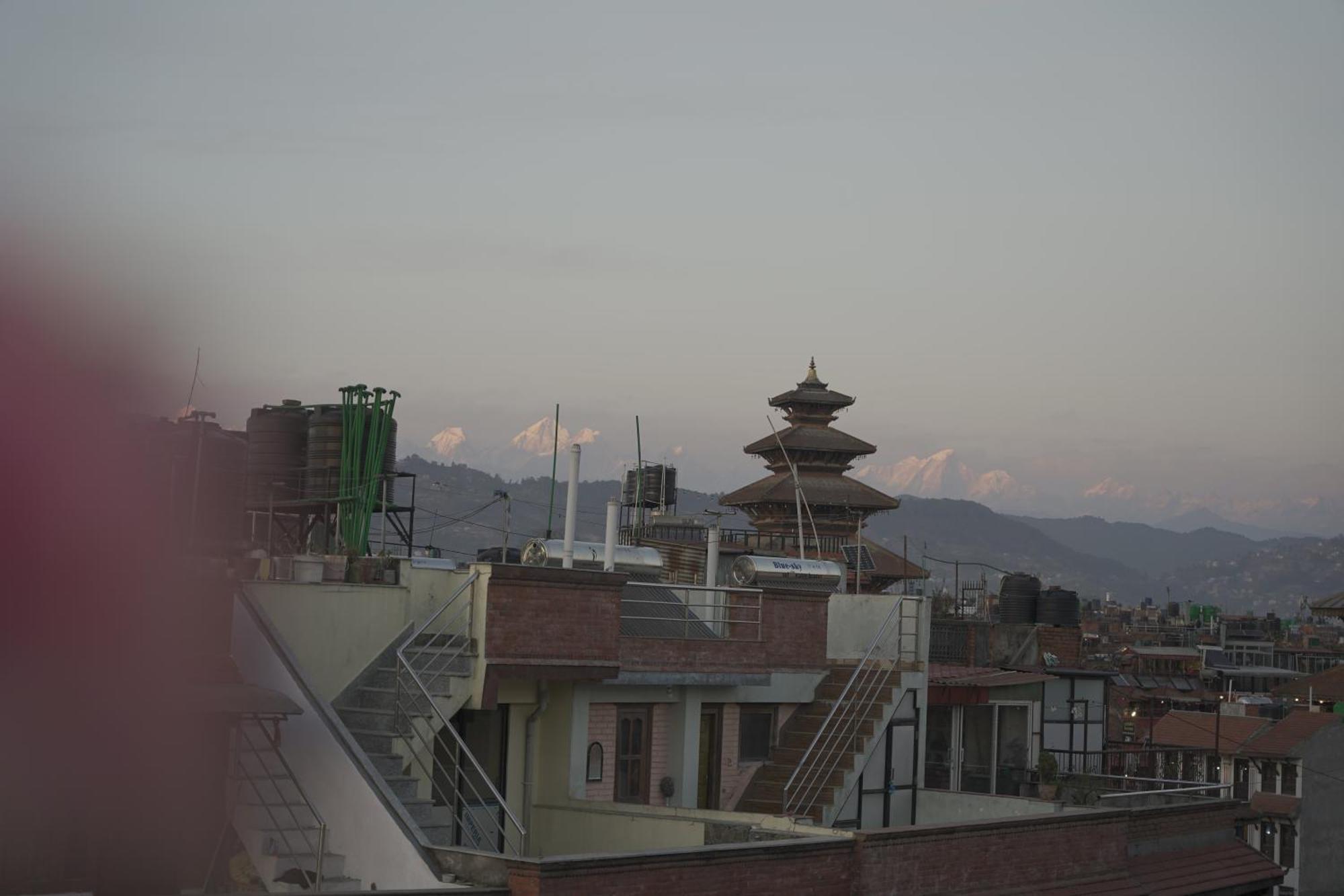 Cosy Hotel Bhaktapur Exterior photo