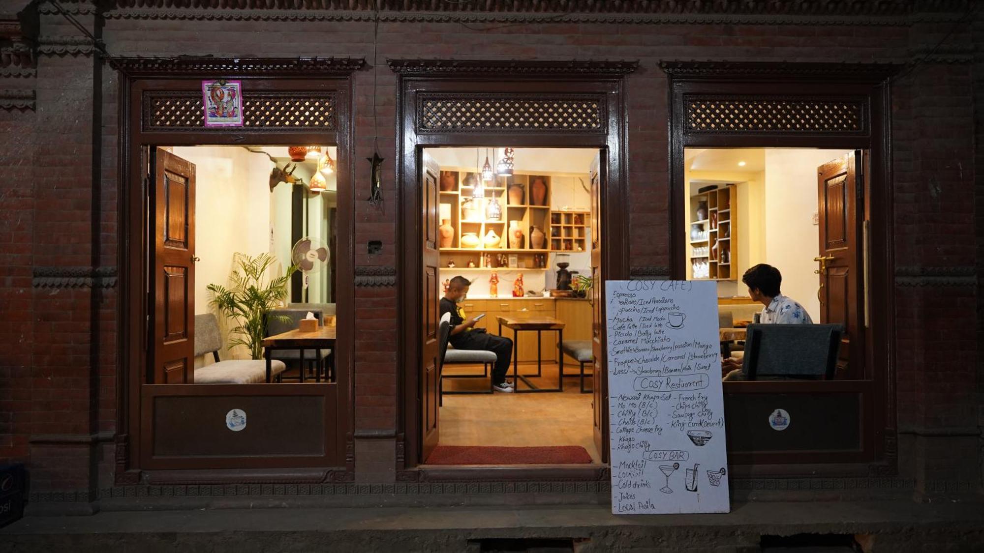 Cosy Hotel Bhaktapur Exterior photo