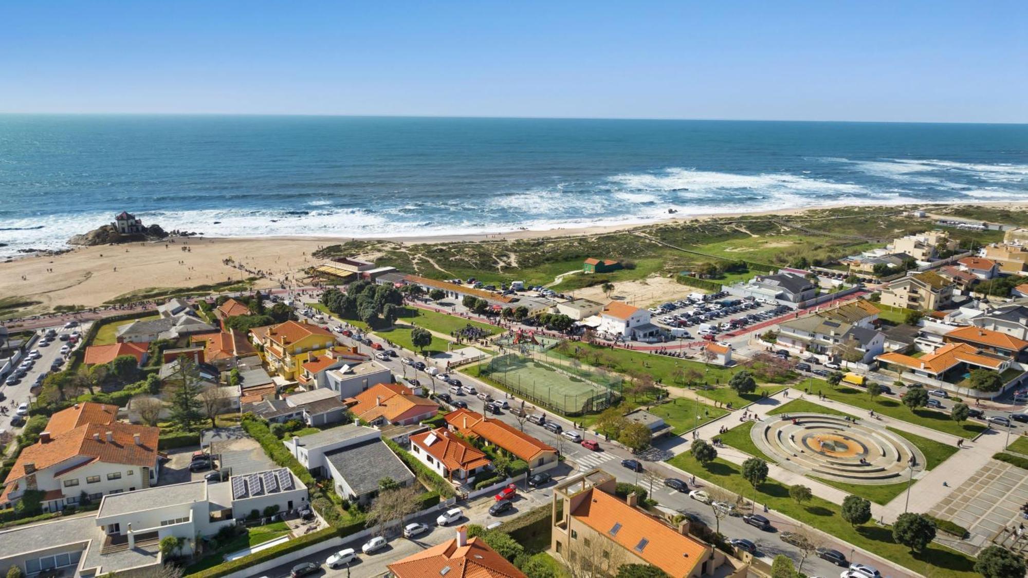 Holiday Inn Porto Gaia, An Ihg Hotel Vila Nova de Gaia Exterior photo