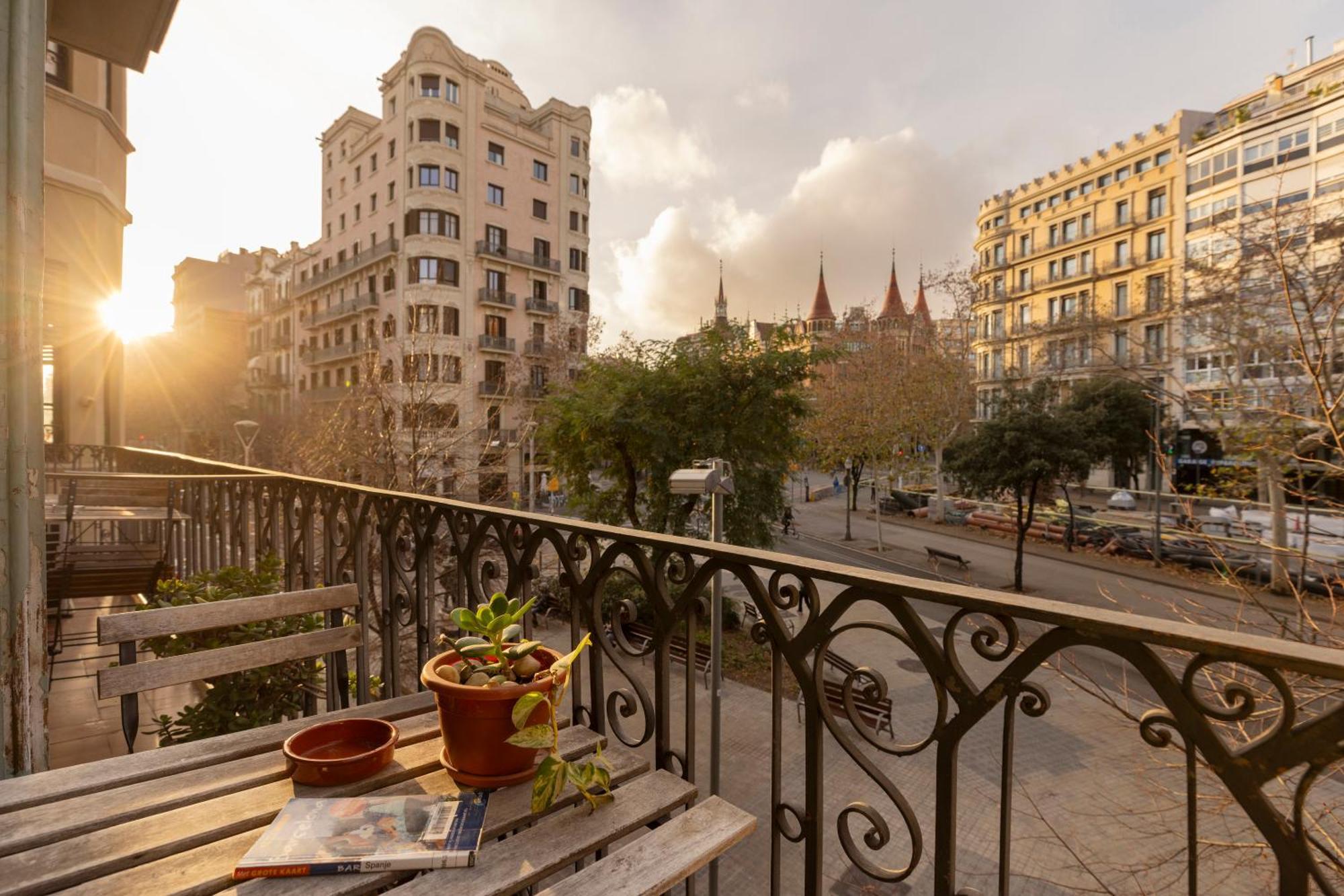 Ally'S Bed&Breakfast, Barcelona Exterior photo