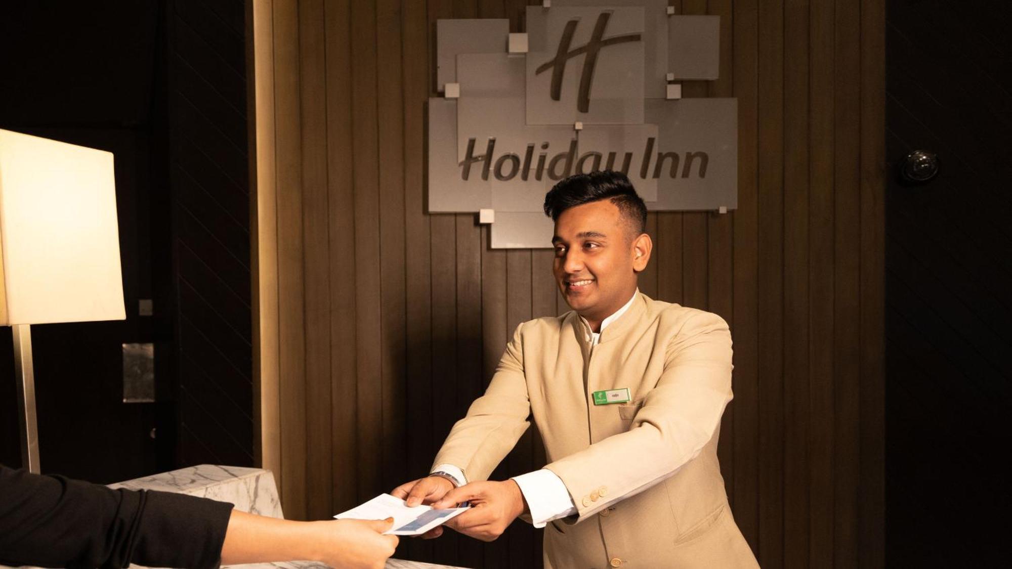 Holiday Inn New Delhi International Airport, An Ihg Hotel Exterior photo