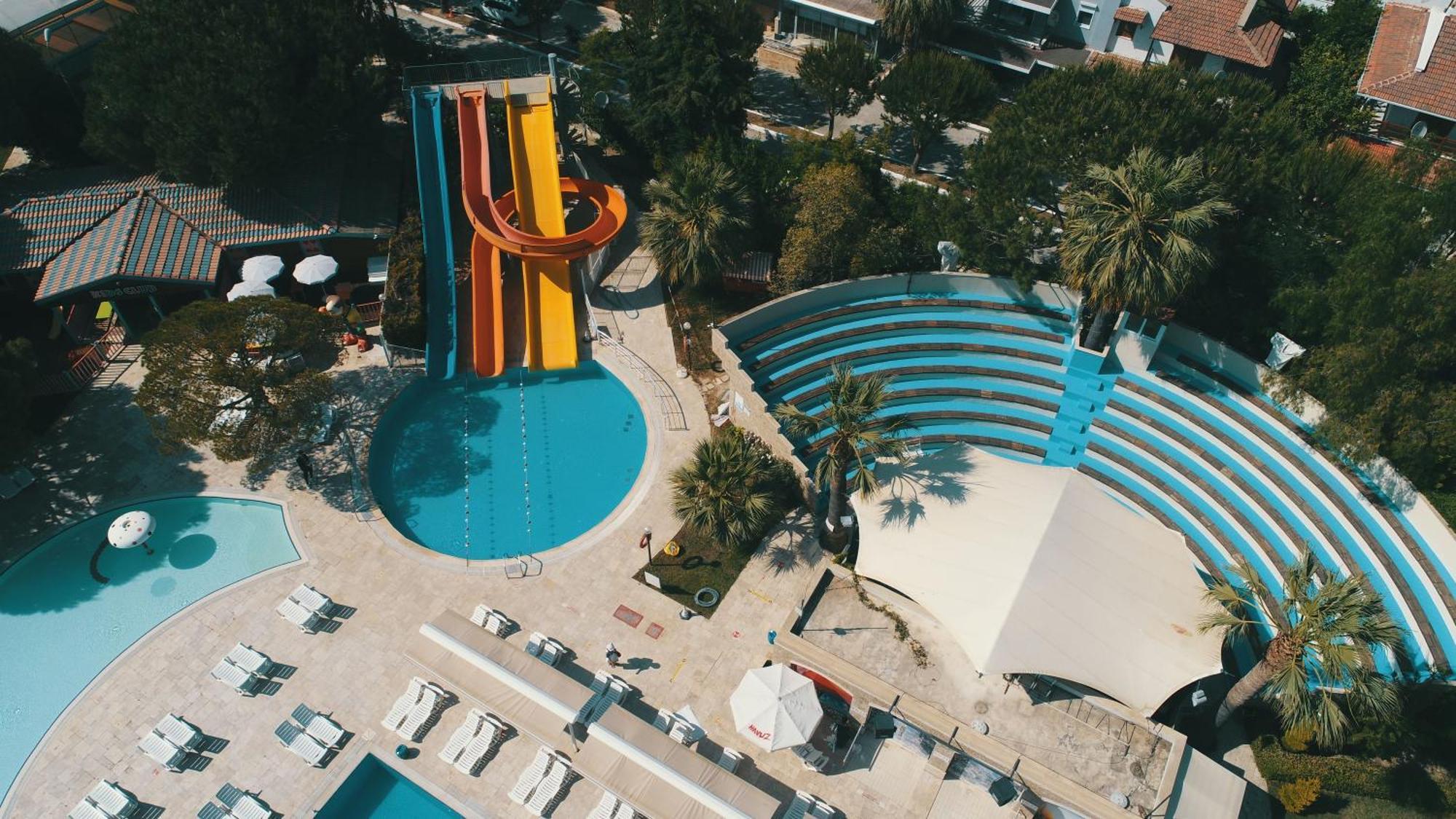 Batihan Beach Resort & Spa Kusadasi Exterior photo