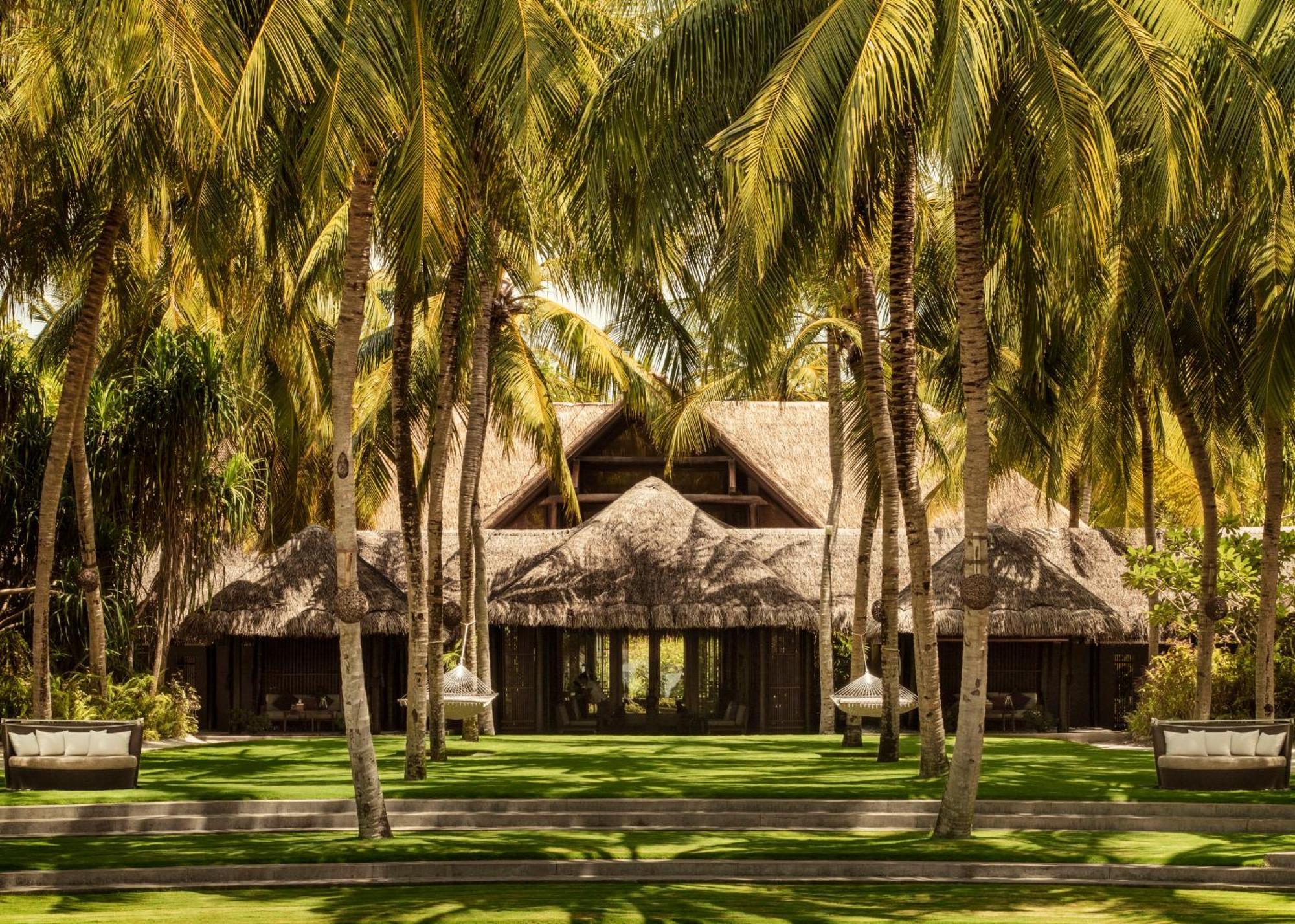 One&Only Reethi Rah Hotel Exterior photo