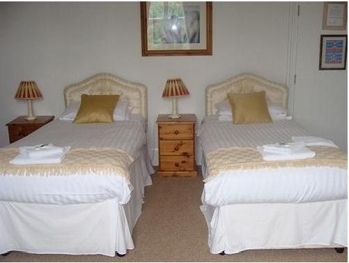 The Abbey Inn Buckfastleigh Room photo