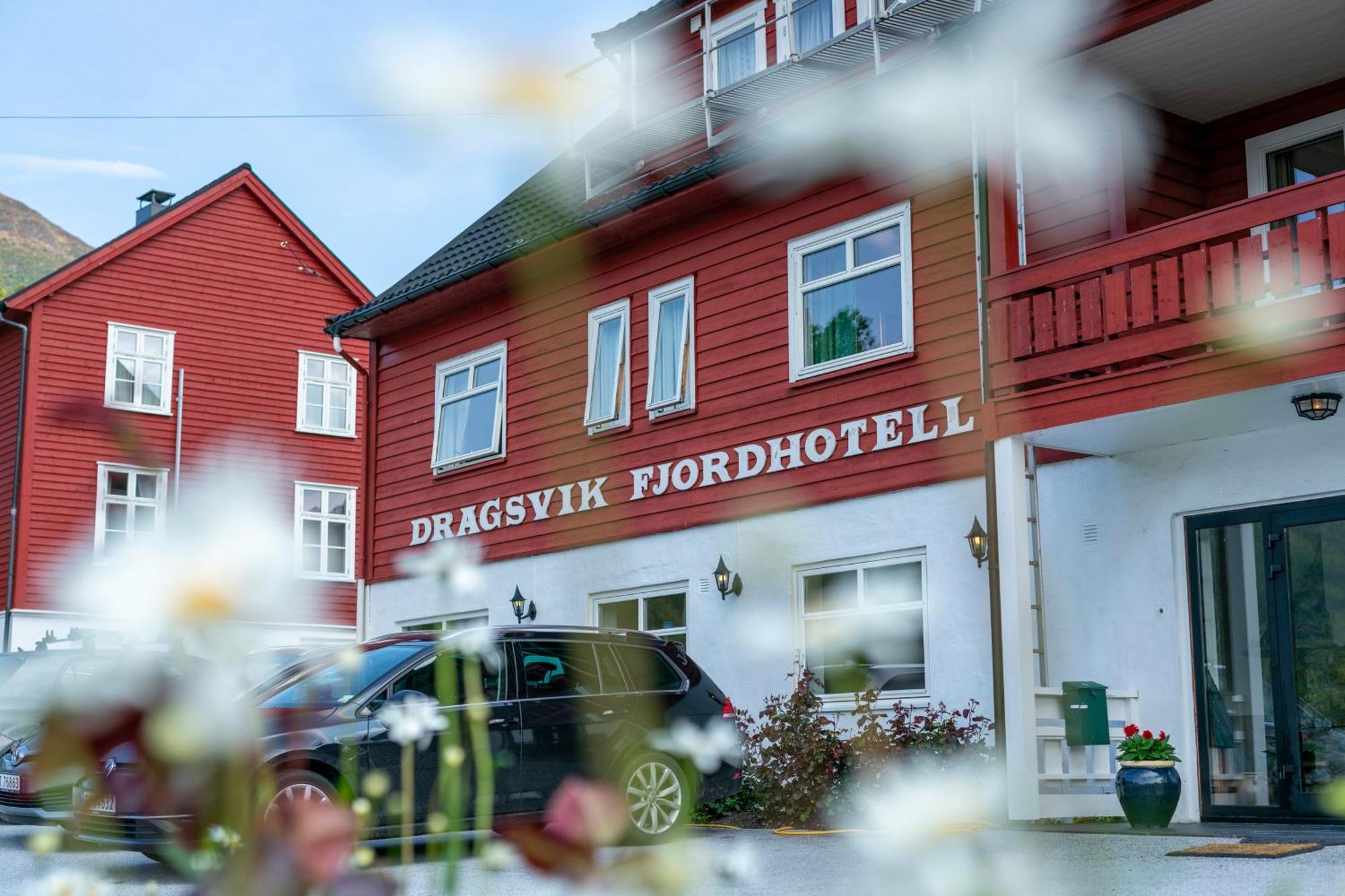 Dragsvik Fjordhotel (Adults Only) Balestrand Exterior photo
