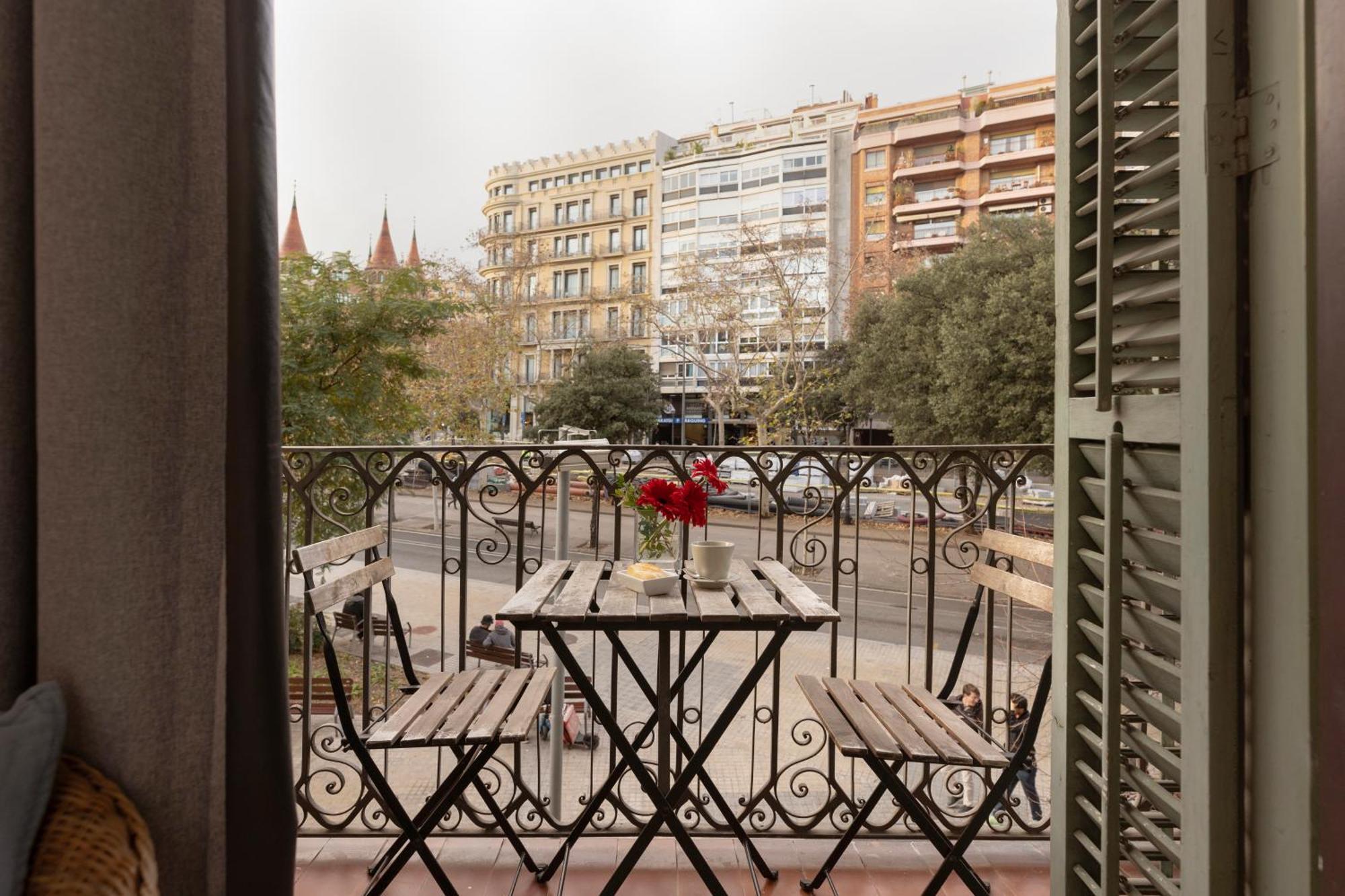 Ally'S Bed&Breakfast, Barcelona Exterior photo