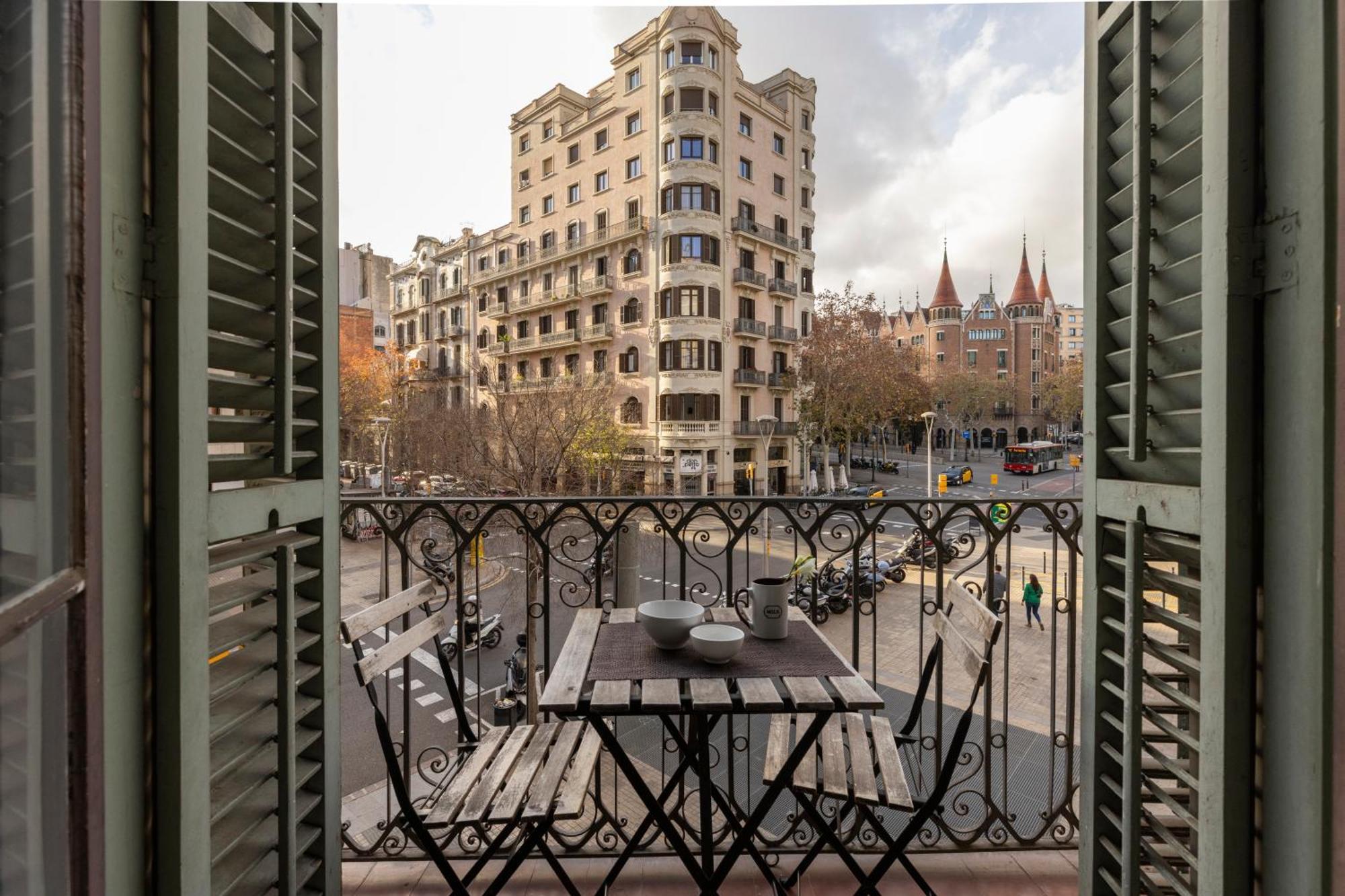 Ally'S Bed&Breakfast, Barcelona Exterior photo