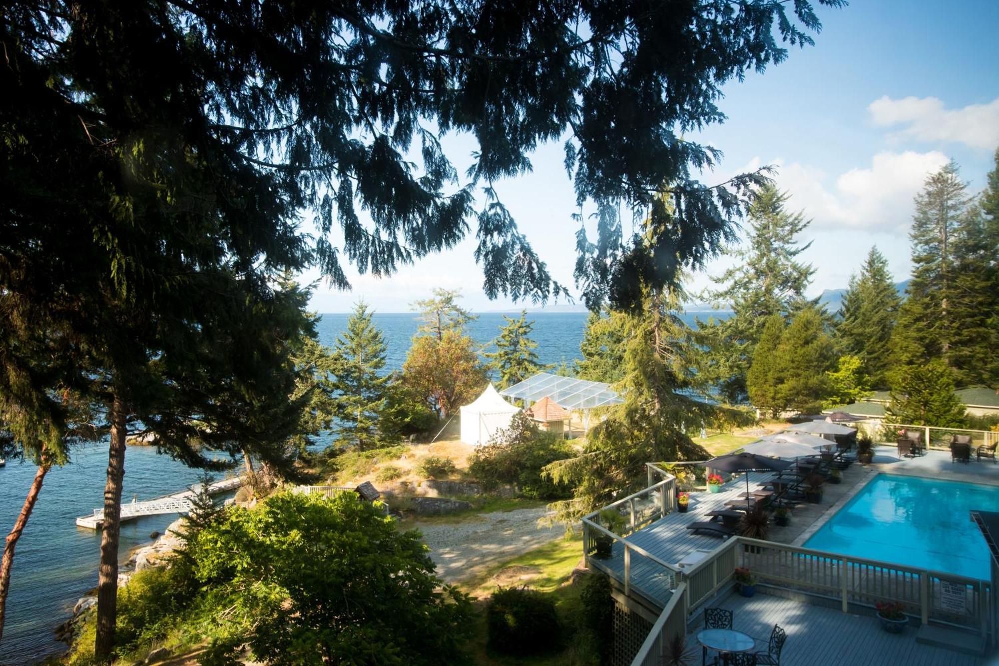 Rockwater Secret Cove Resort Halfmoon Bay Exterior photo