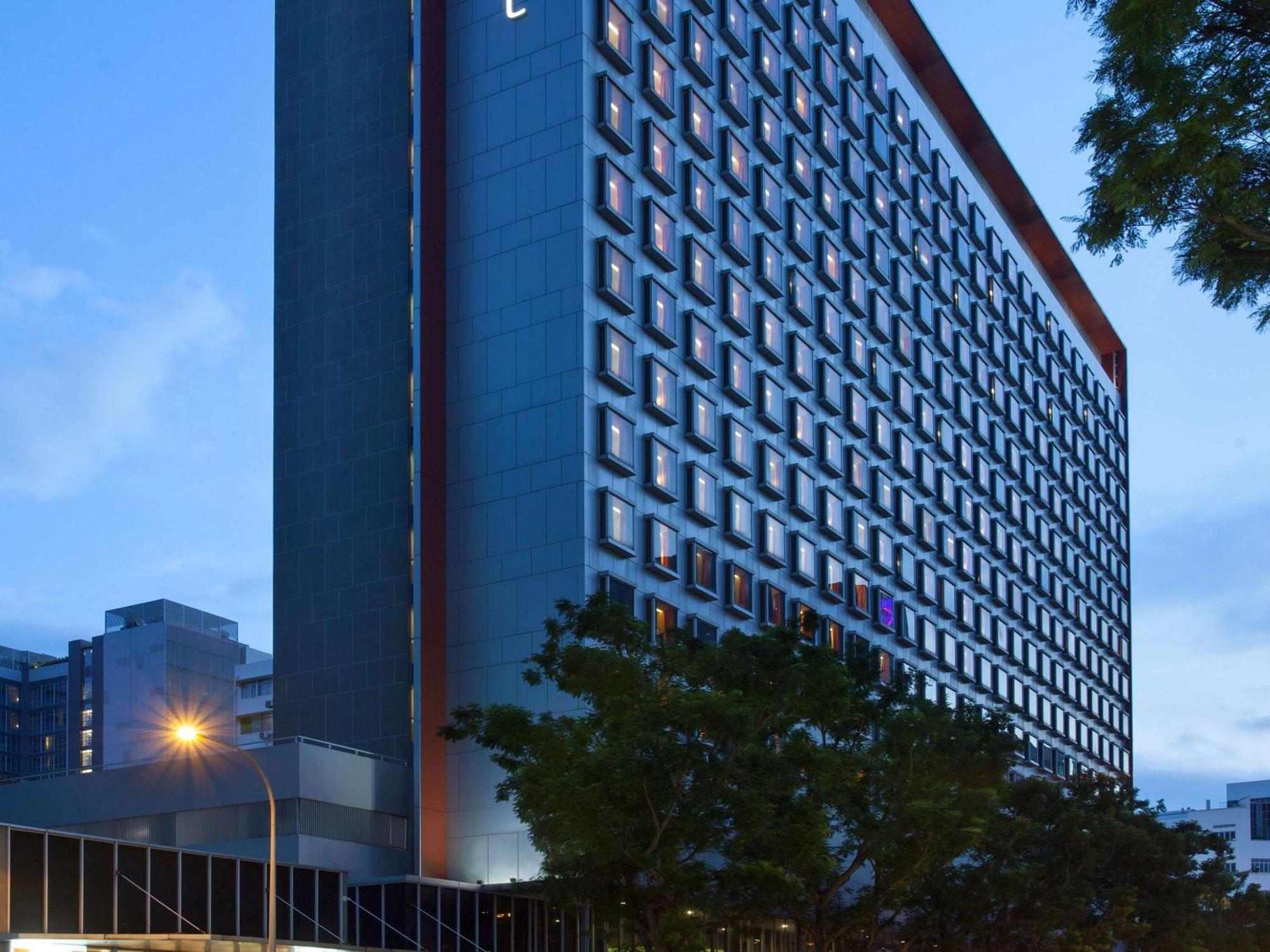 Ibis Singapore On Bencoolen Exterior photo