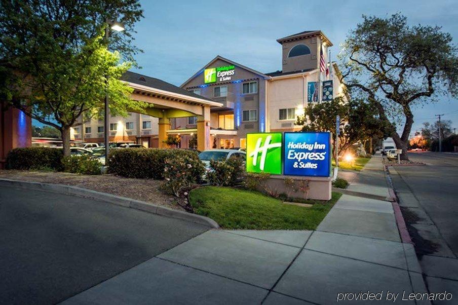 Holiday Inn Express Hotel & Suites - Paso Robles, An Ihg Hotel Exterior photo
