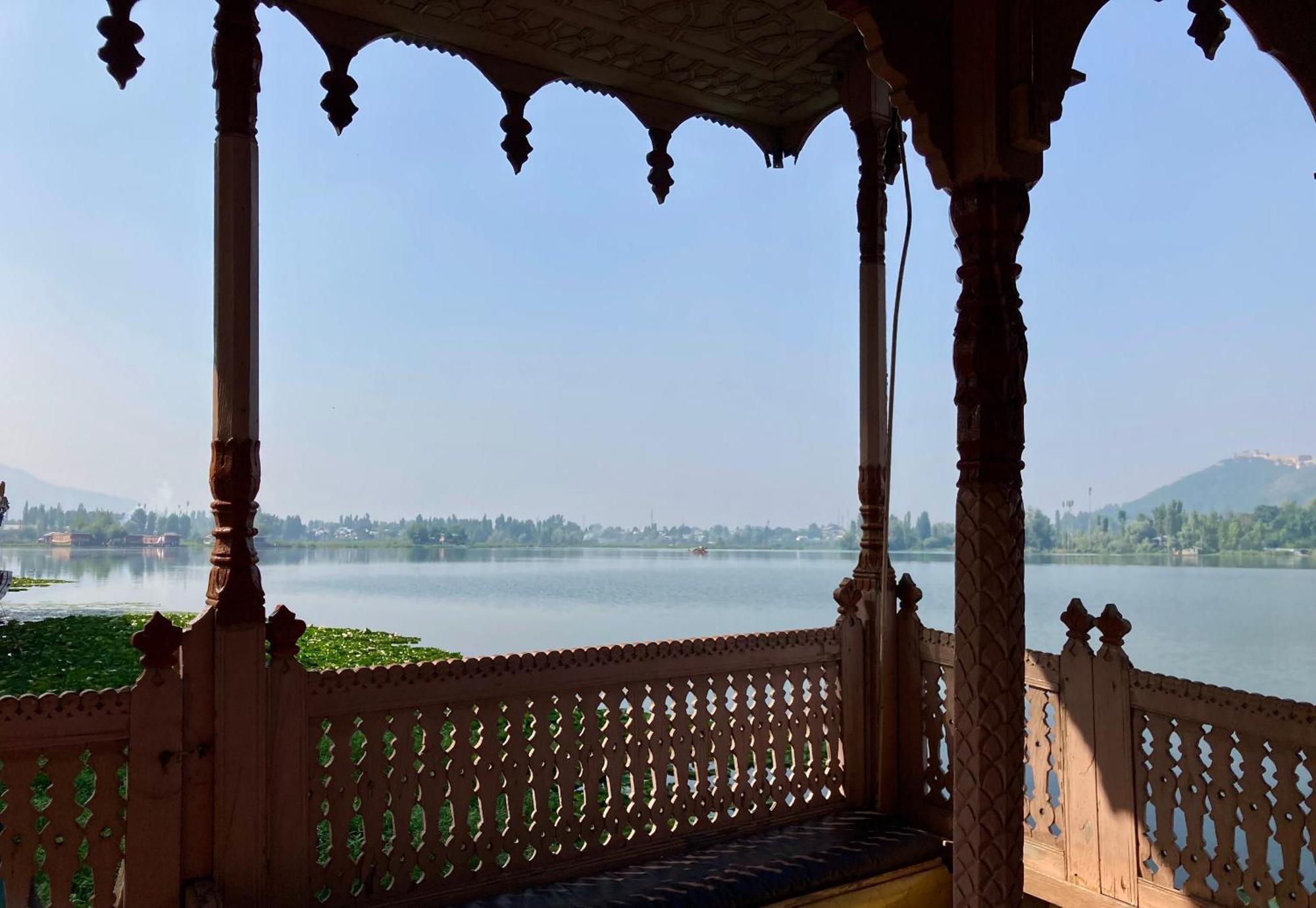 Houseboat Lily Of Nageen Srinagar  Exterior photo