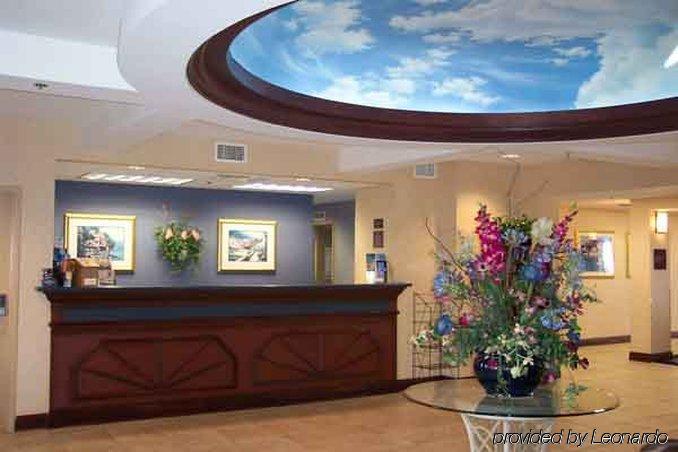 Holiday Inn Express Hotel & Suites Tampa-Rocky Point Island, An Ihg Hotel Interior photo
