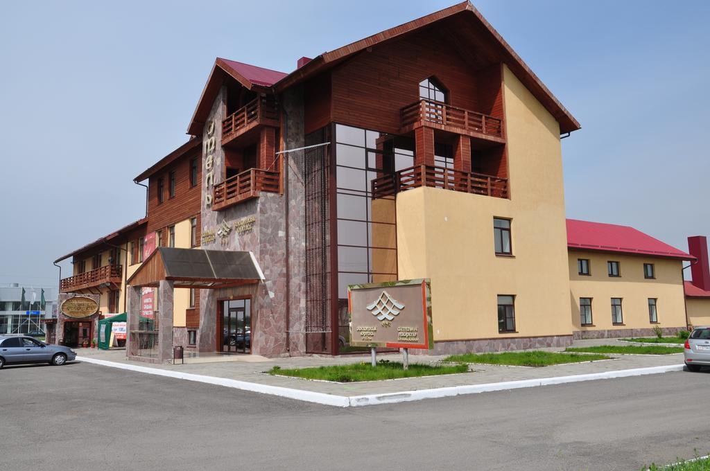 Zolotaya Yurta Hotel Magnitogorsk Exterior photo