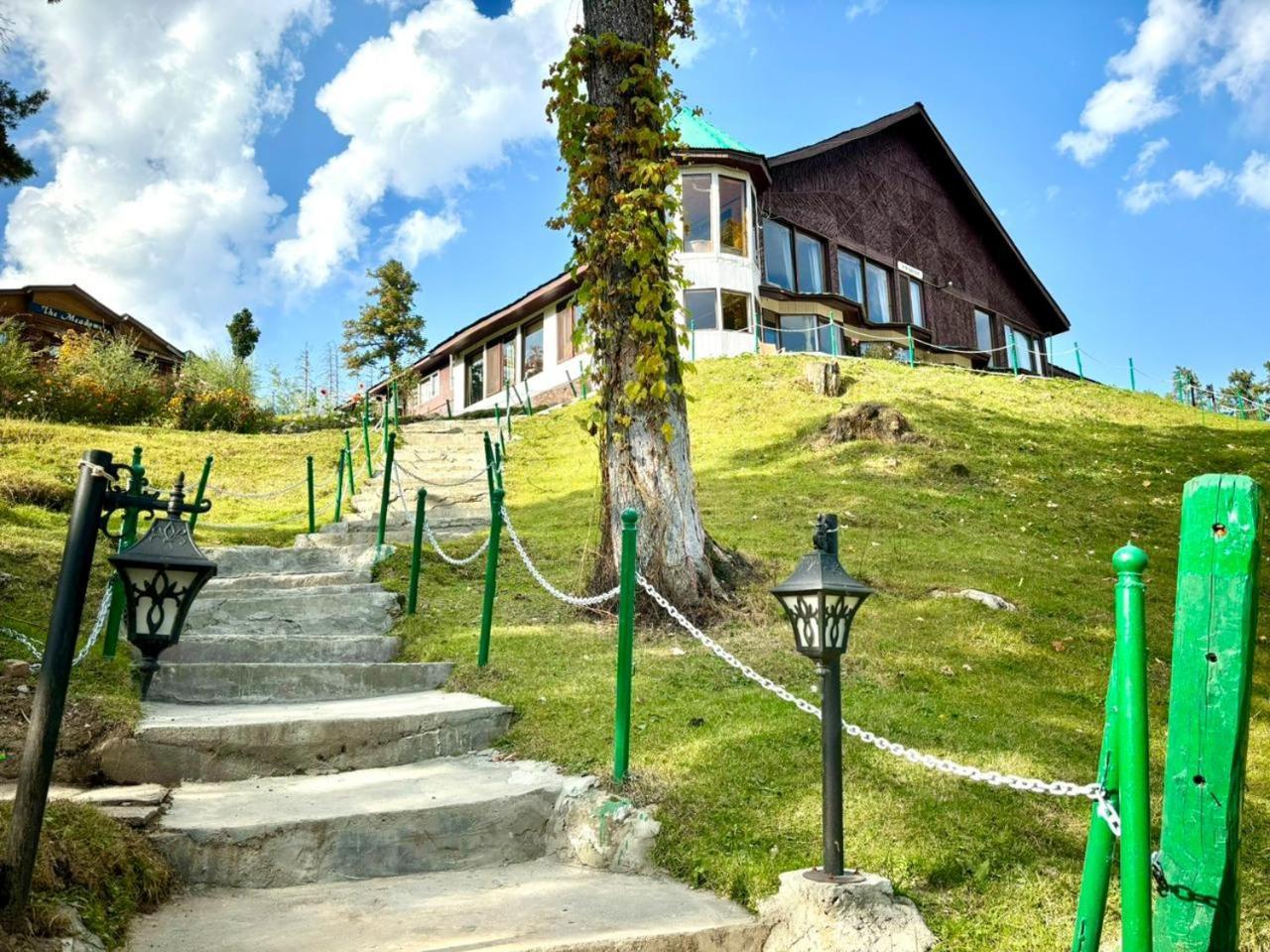 The Pine Palace Resort Gulmarg Exterior photo