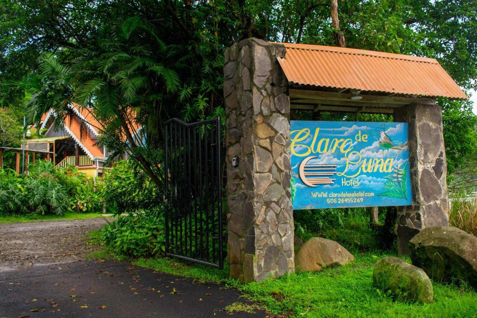 Hotel Claro De Luna Monteverde Exterior photo