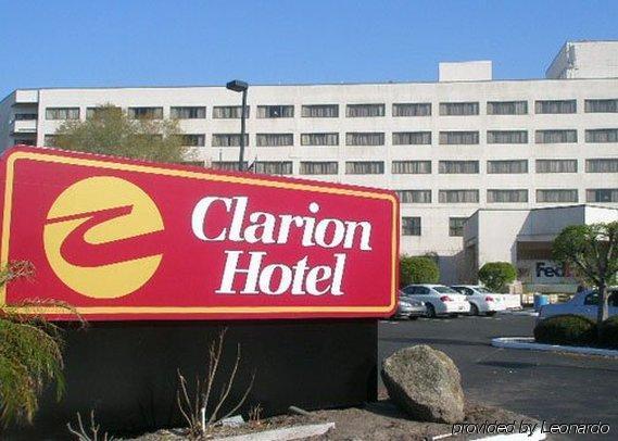 Clarion Hotel Deland Exterior photo