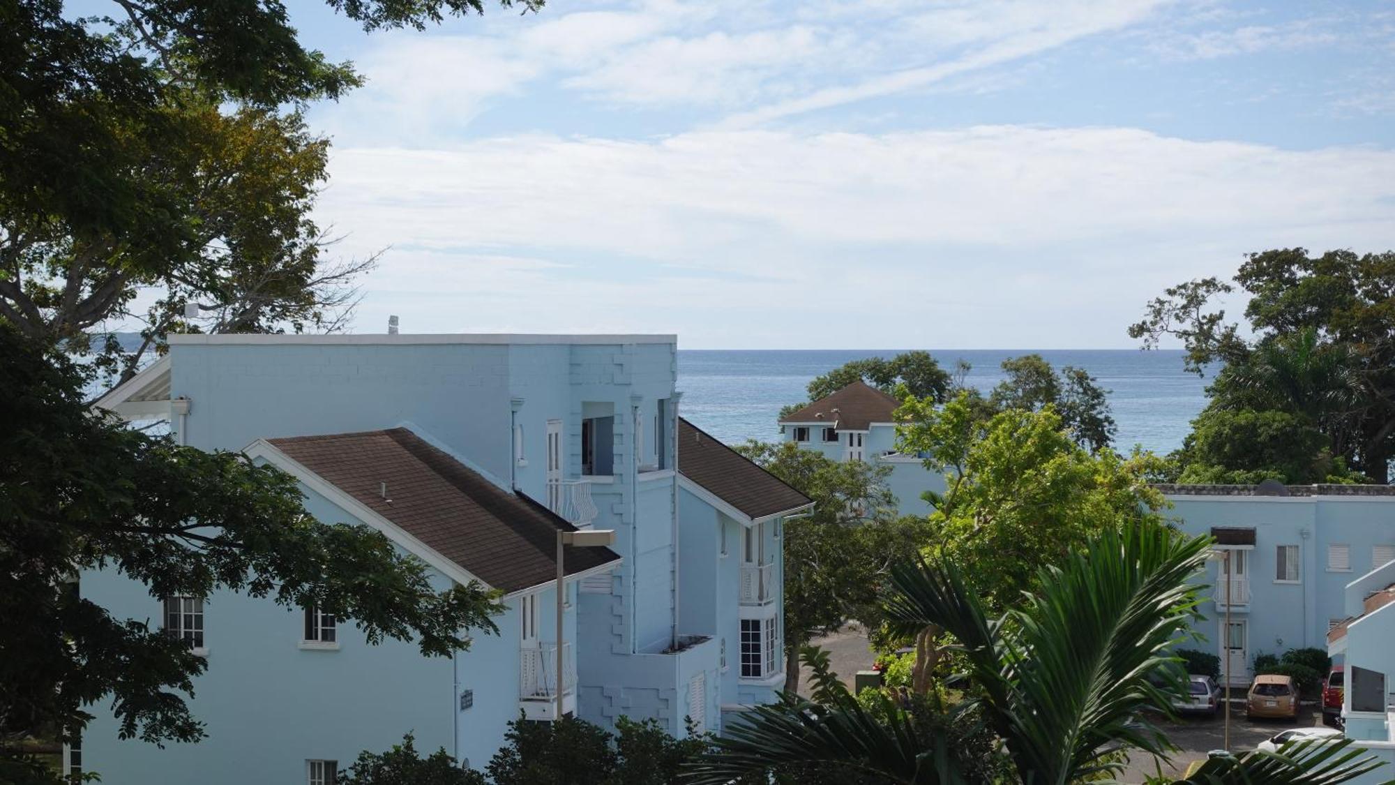 Point Village Negril Exterior photo