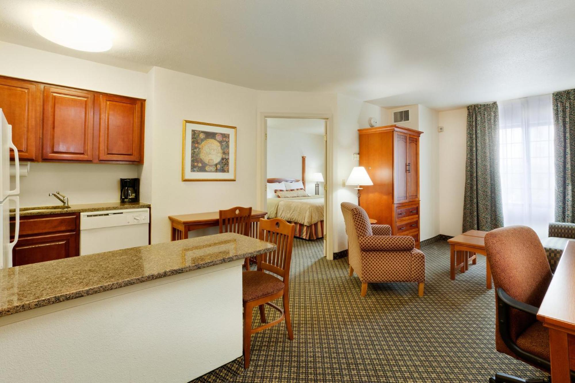 Staybridge Suites Allentown Airport Lehigh Valley, An Ihg Hotel Exterior photo