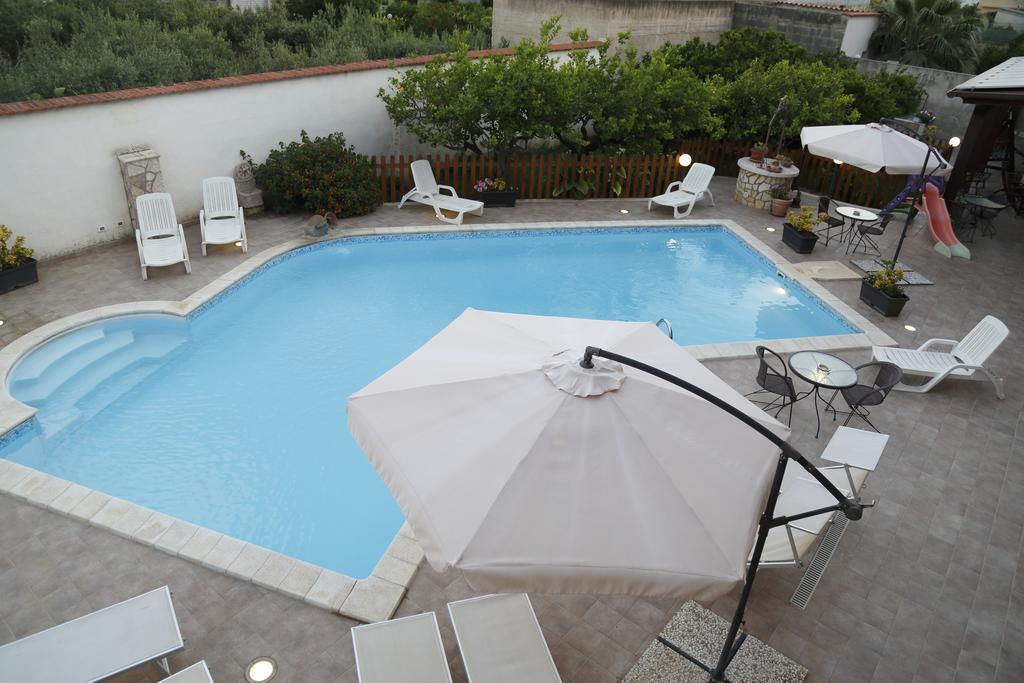 Il Quadrifoglio Bed & Breakfast Trapani Exterior photo