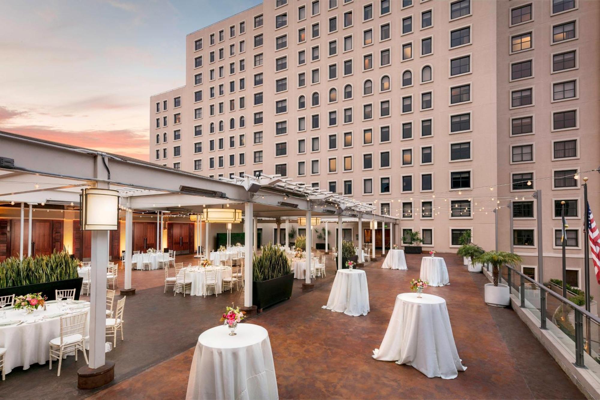 The Westin San Diego Gaslamp Quarter Exterior photo