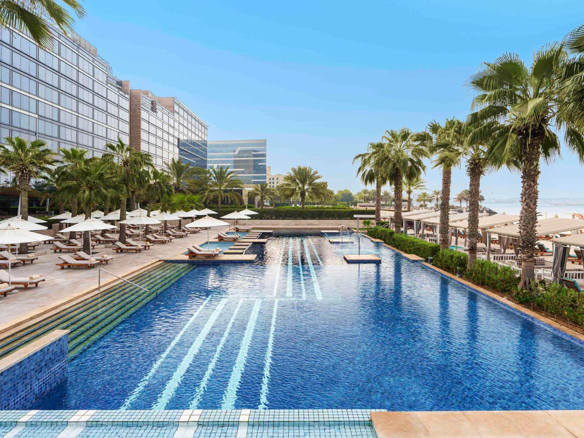 Fairmont Bab Al Bahr Hotel Abu Dhabi Exterior photo