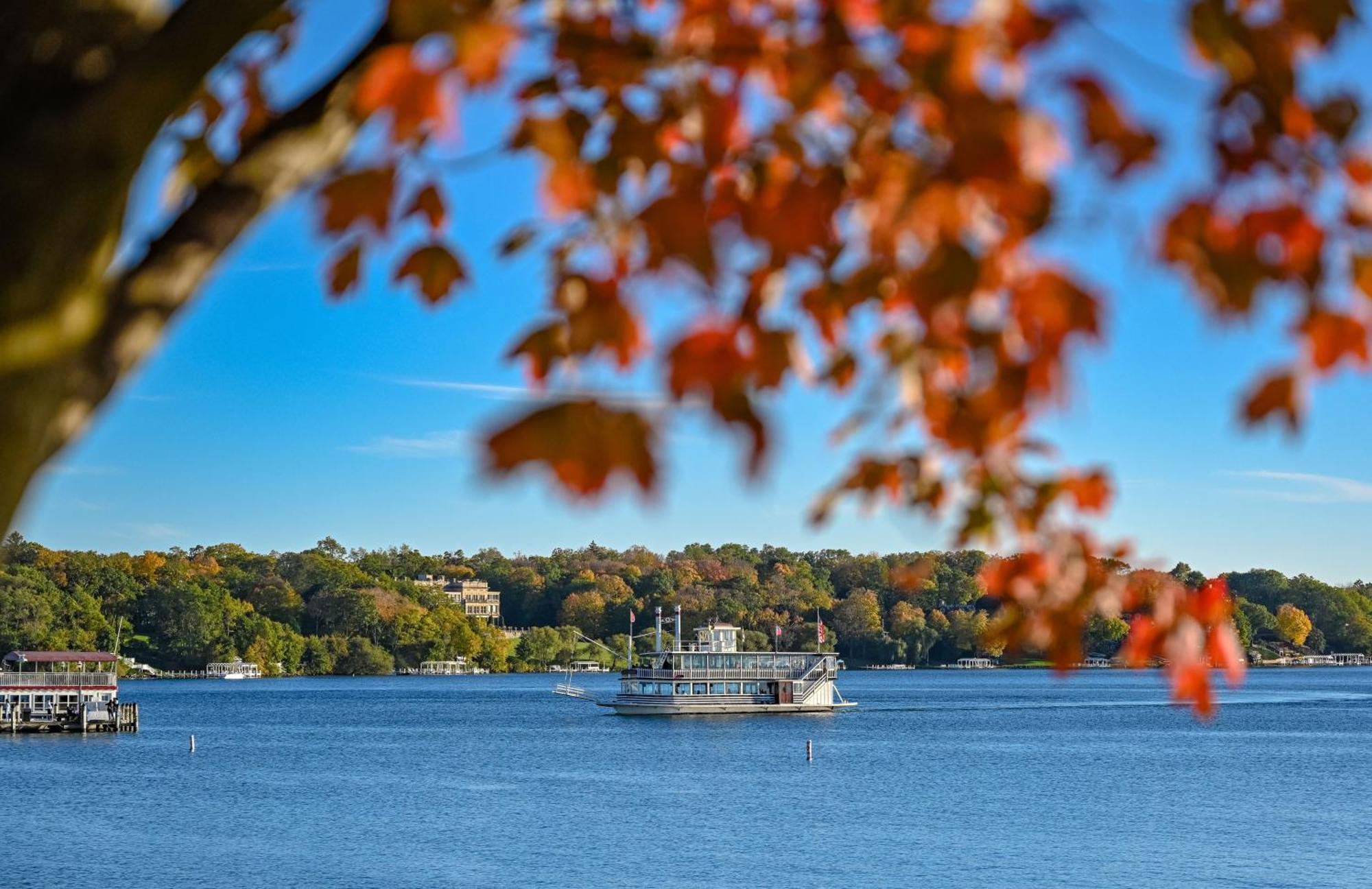 Harbor Shores On Lake Geneva Exterior photo